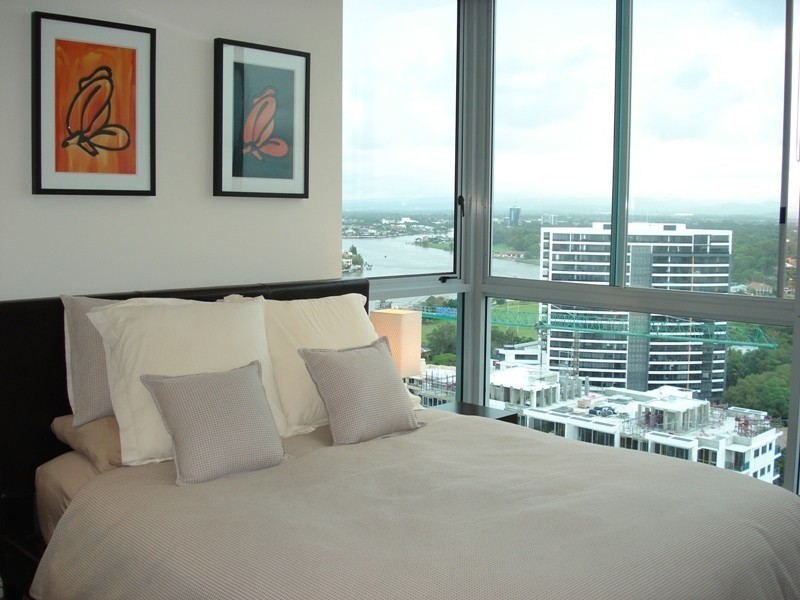 2402/1 Como Crescent, Southport QLD 4215