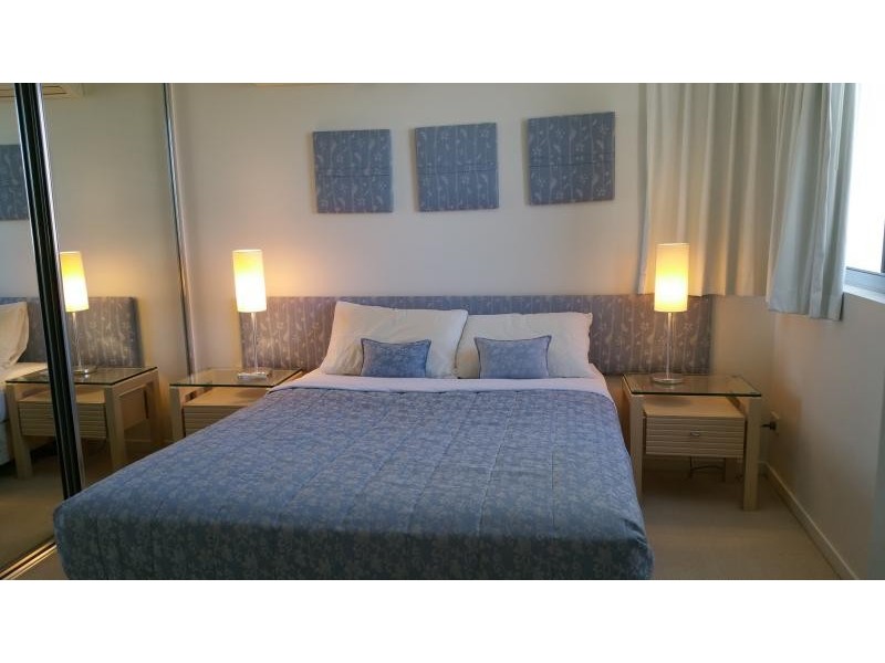 15 Walsh St, Milton QLD 4064