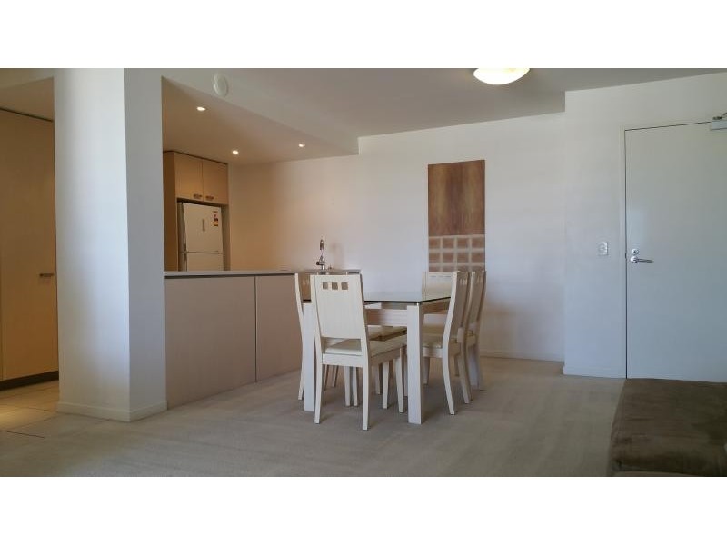 15 Walsh St, Milton QLD 4064