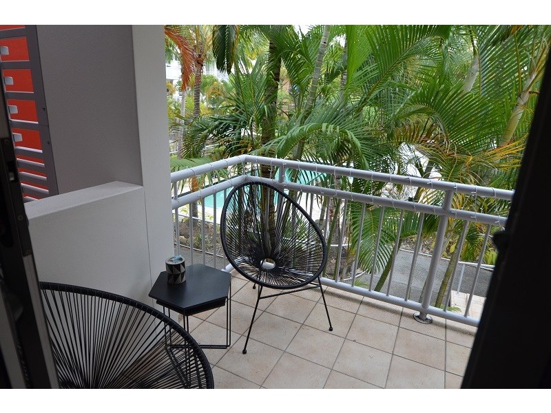 13 Bright Avenue, Labrador QLD 4215