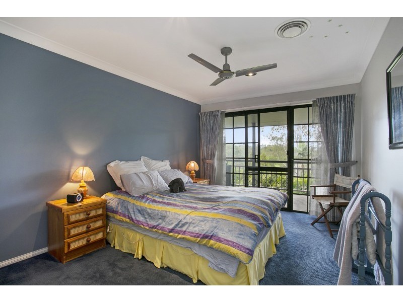 10 Melaleuca Place, Brookfield QLD 4069