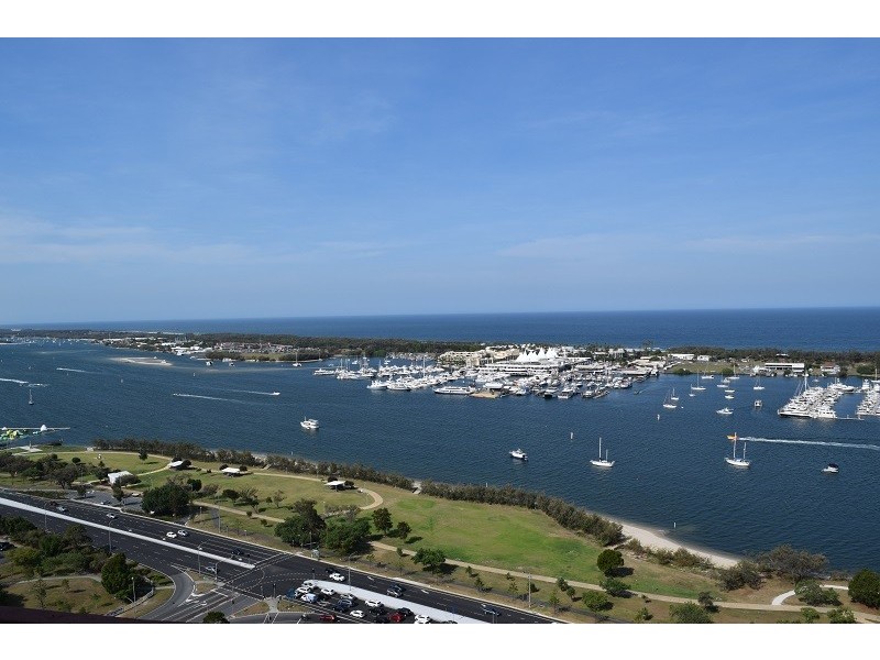 30/1 Como Crescent, Southport QLD 4215