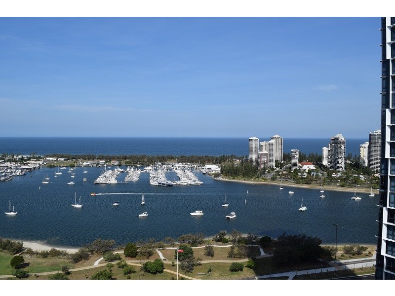 30/1 Como Crescent, Southport QLD 4215