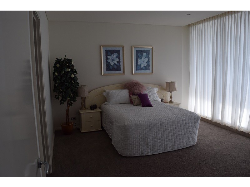 30/1 Como Crescent, Southport QLD 4215