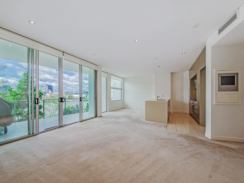 205 Coronation Drive,, Milton QLD 4064