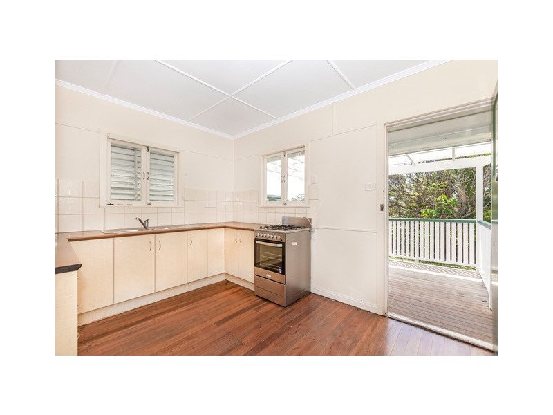32 a Curwen Tce, Chermside QLD 4032