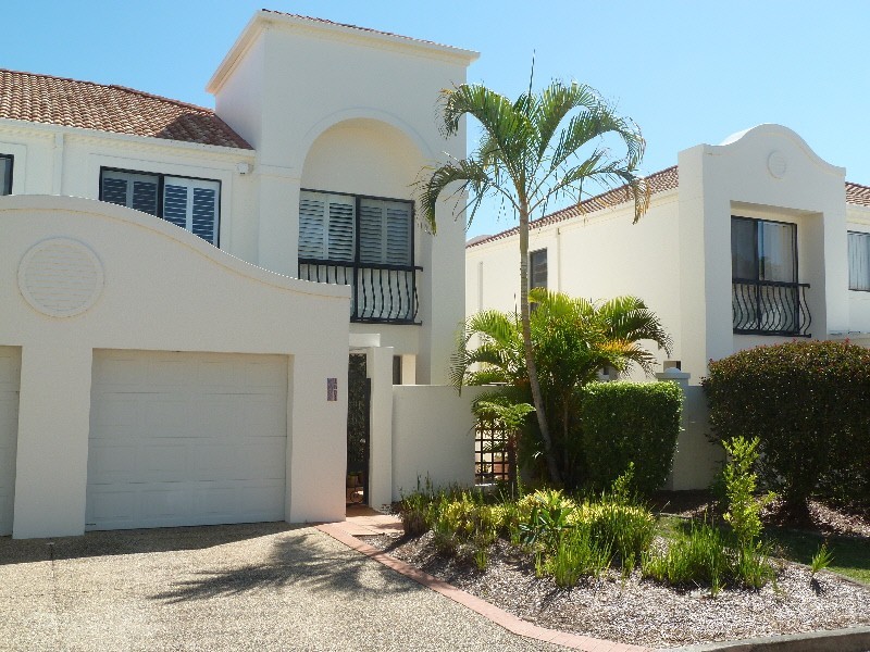 16/22-34 Glenside Drive, Robina QLD 4226