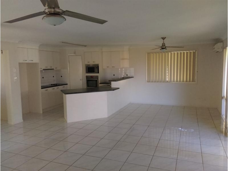 31 Samuel St, Calamvale QLD 4116