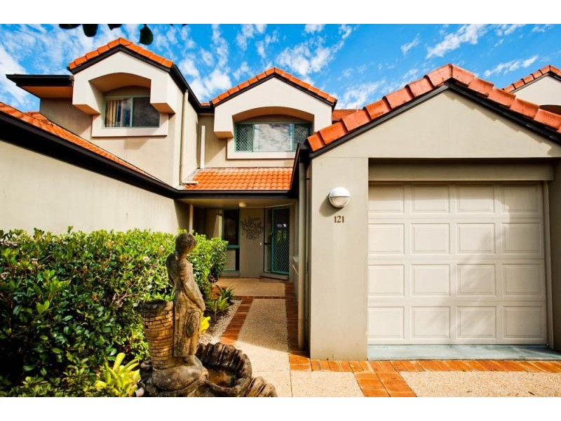 19 Santa Barbara Road, Hope Island QLD 4212