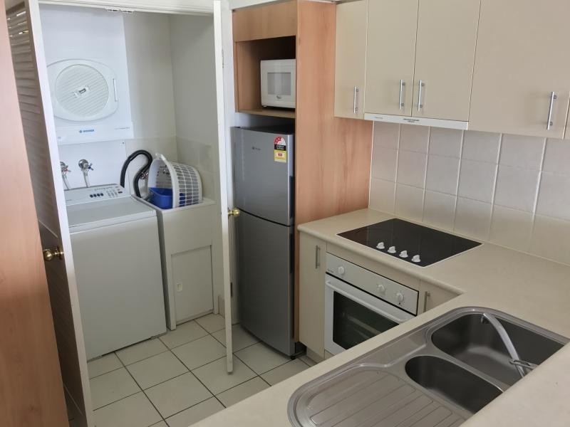 3041/2633 Gold Coast Highway, Broadbeach QLD 4218