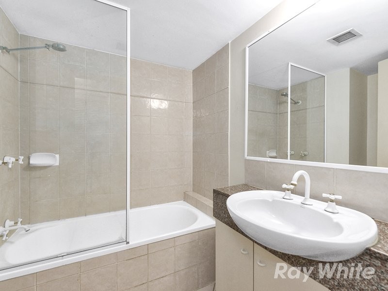 52/236 River Terrace, Kangaroo Point QLD 4169