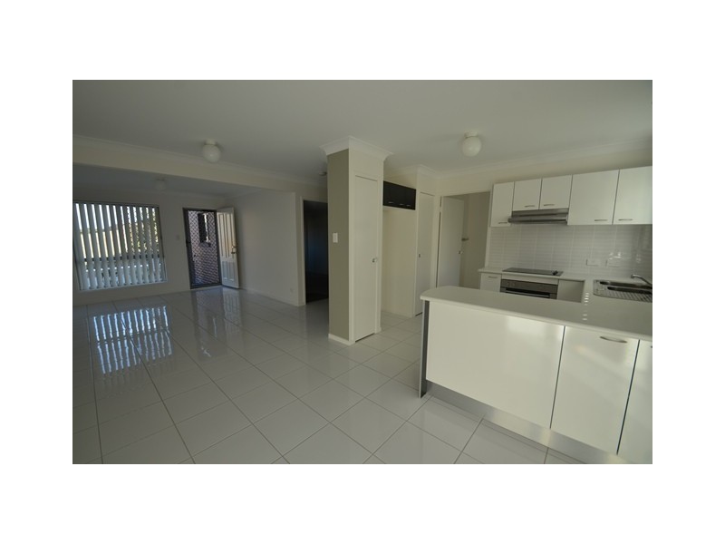 Pacific Pines QLD 4211