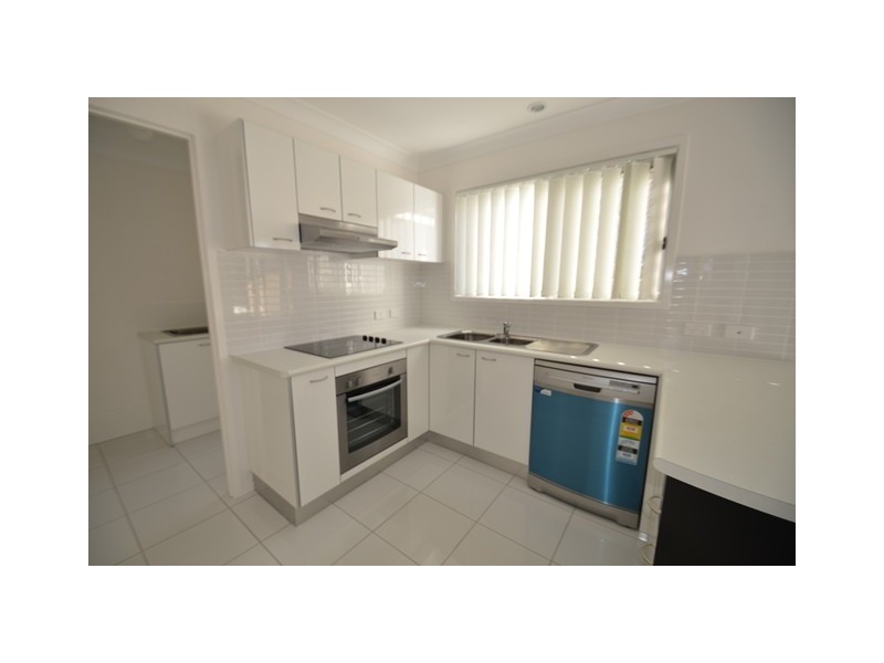 Pacific Pines QLD 4211