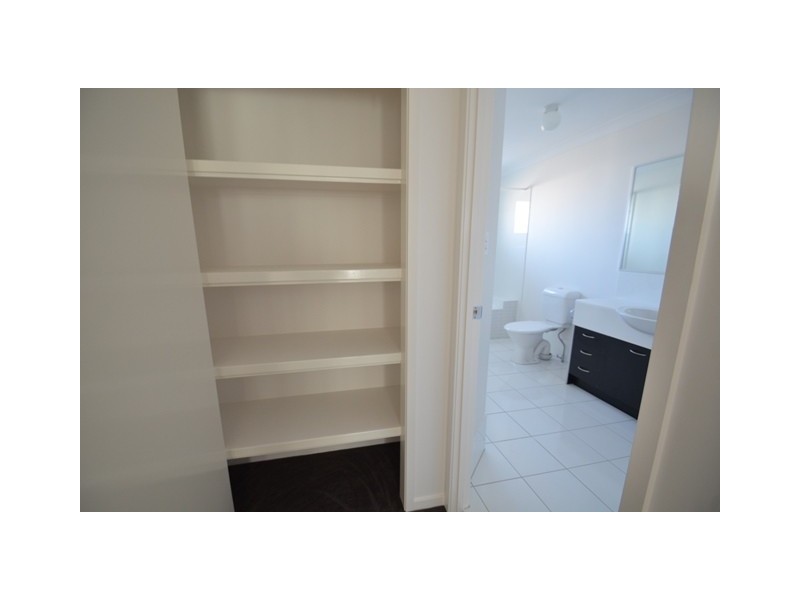 Pacific Pines QLD 4211