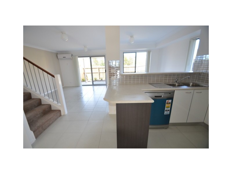 Pacific Pines QLD 4211