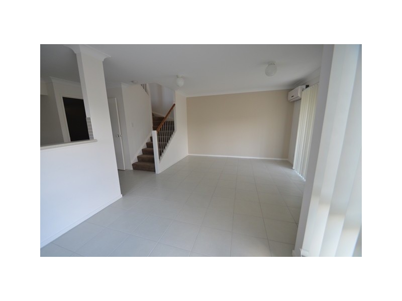 Pacific Pines QLD 4211