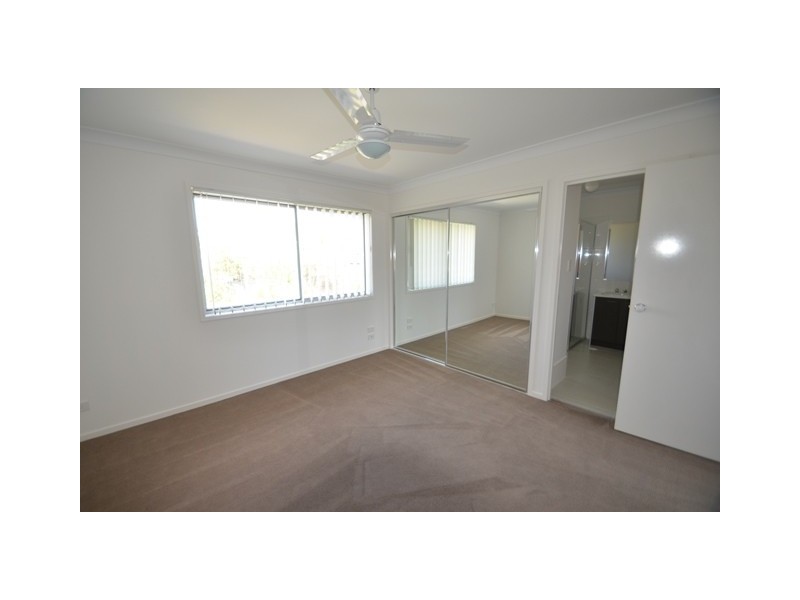 Pacific Pines QLD 4211