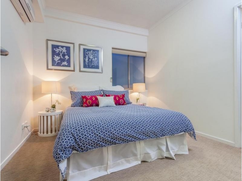 30 Riverview Terrace, Indooroopilly QLD 4068