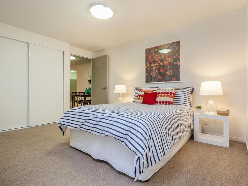 30 Riverview Terrace, Indooroopilly QLD 4068