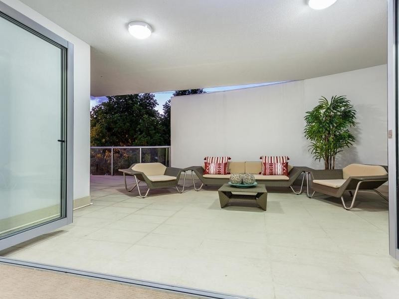 30 Riverview Terrace, Indooroopilly QLD 4068