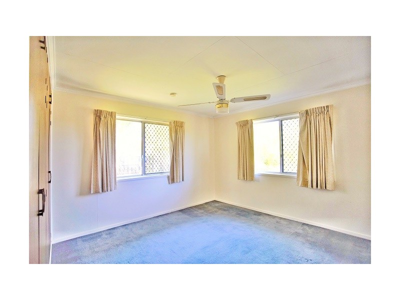 28 Fernshaw St, Macgregor QLD 4109