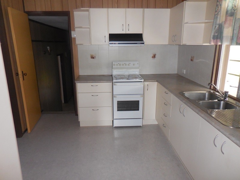 10 Bland Street, Coopers Plains QLD 4108