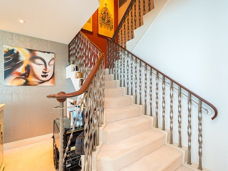 96/100 Old Burleigh Road, Broadbeach QLD 4218