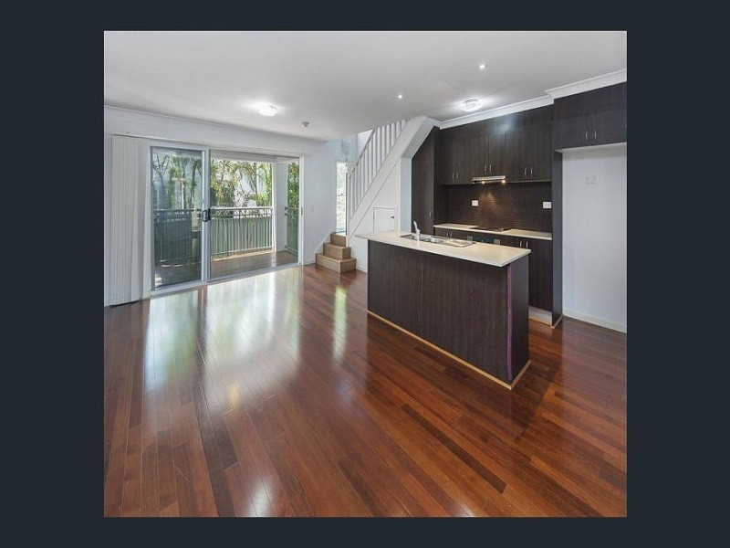 25/33 Clark St, Biggera Waters QLD 4216