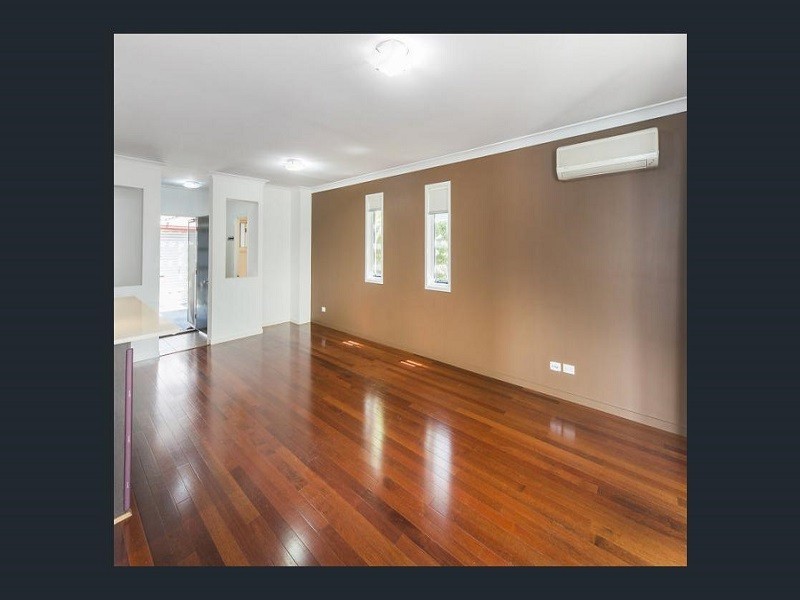 25/33 Clark St, Biggera Waters QLD 4216