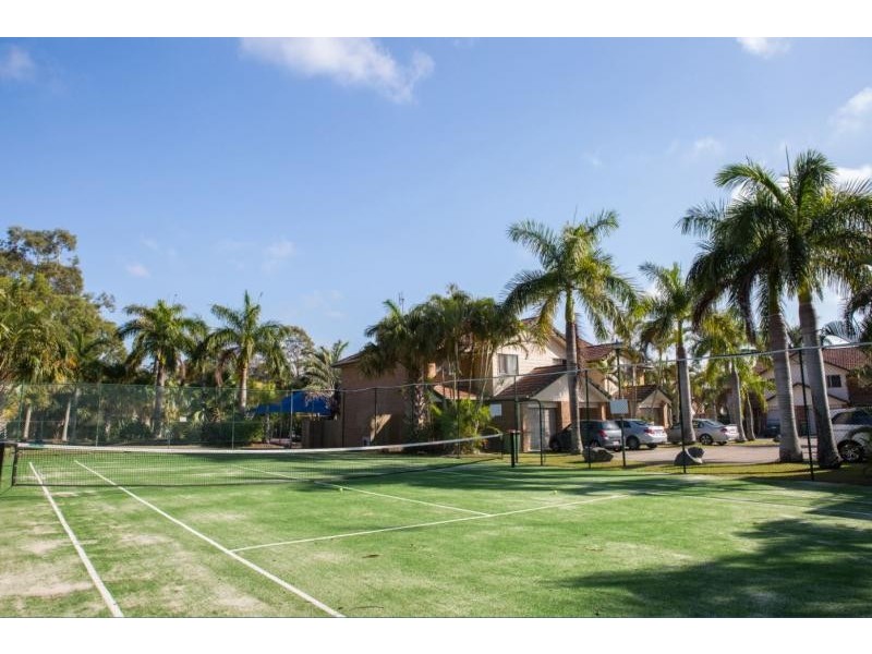 8/643 Pine Ridge Road, Biggera Waters QLD 4216