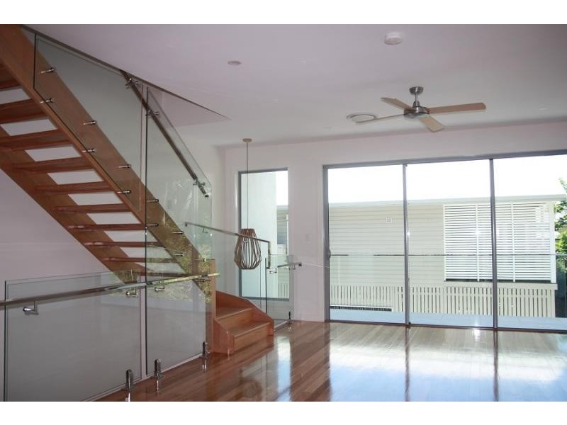 38 Middle Street, Highgate Hill QLD 4101