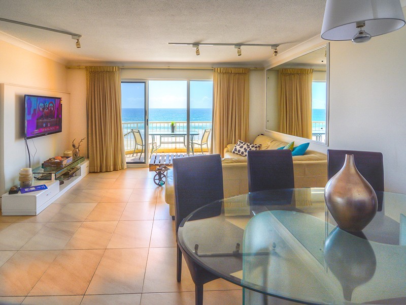 22/2 seventeenth Avenue, Palm Beach QLD 4221