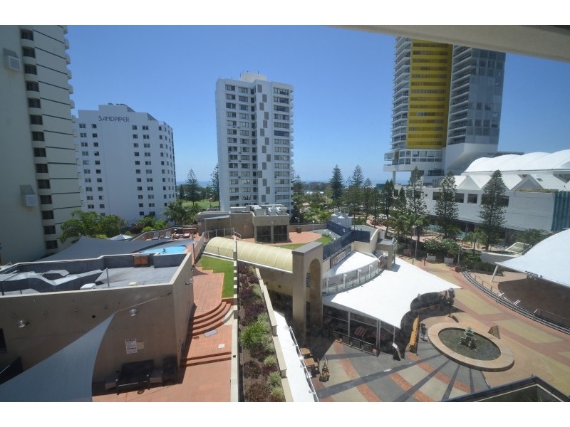 73/15 Victoria Ave, Broadbeach QLD 4218