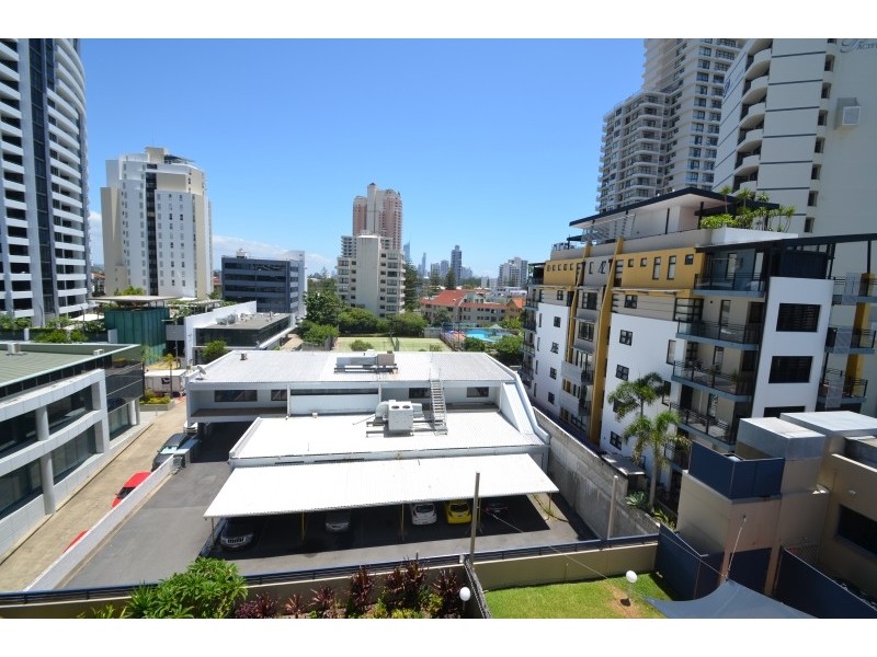 73/15 Victoria Ave, Broadbeach QLD 4218