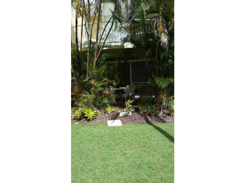 11/1 – 19 Poinciana Street, Holloways Beach QLD 4878