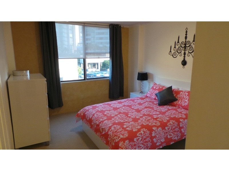 15/72 Marine Parade, Southport QLD 4215