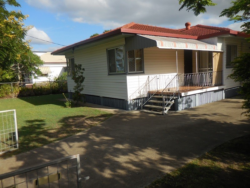 12 Bland St, Coopers Plains QLD 4108