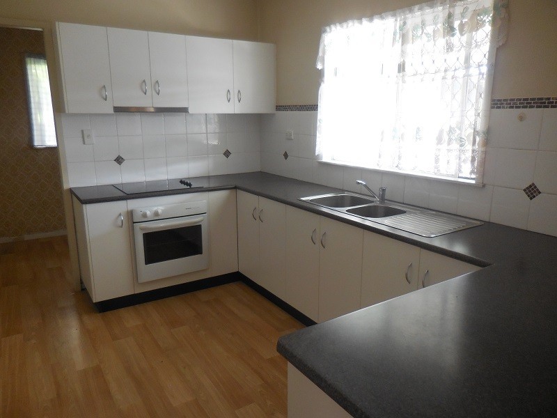 12 Bland St, Coopers Plains QLD 4108