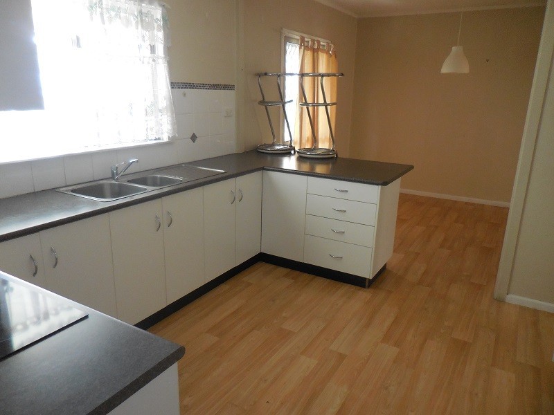 12 Bland St, Coopers Plains QLD 4108