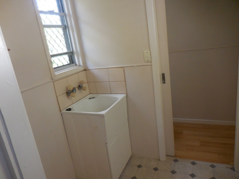 12 Bland St, Coopers Plains QLD 4108