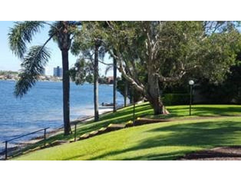 111 Markeri Street, Mermaid Waters QLD 4218