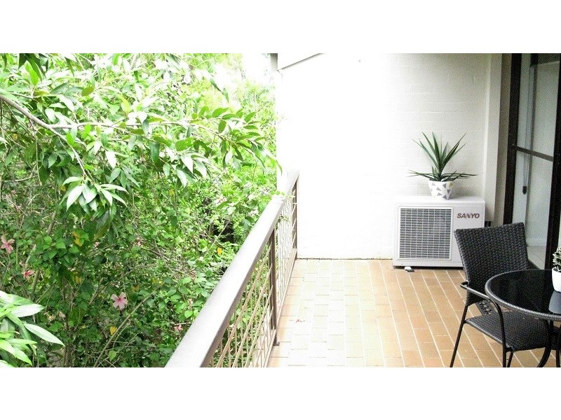 111 Markeri Street, Mermaid Waters QLD 4218