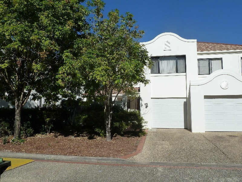 21/22-34 Glenside Drive, Robina QLD 4226