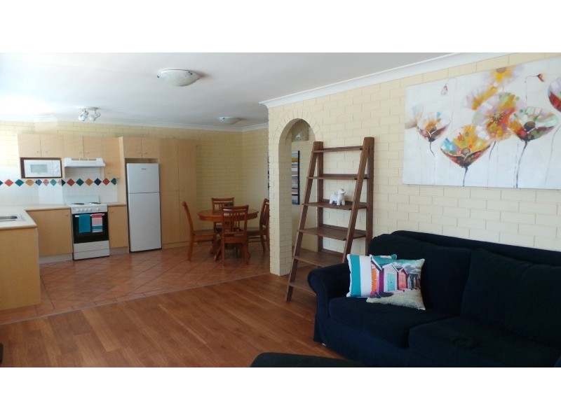 312/132 Marine Parade, Southport QLD 4215