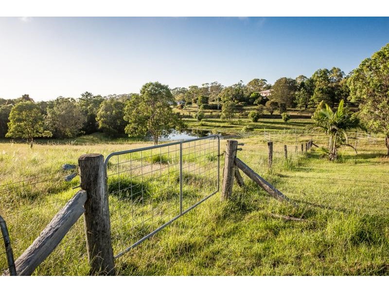 2 Banjo Patterson Drive, Ocean View QLD 4521