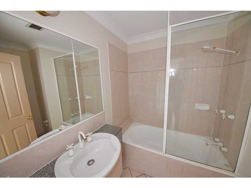 13/236 River Terrace, Kangaroo Point QLD 4169