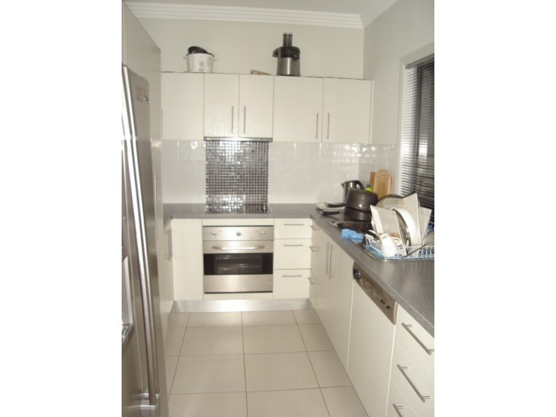 22 Palma Crescent, Varsity Lakes QLD 4227