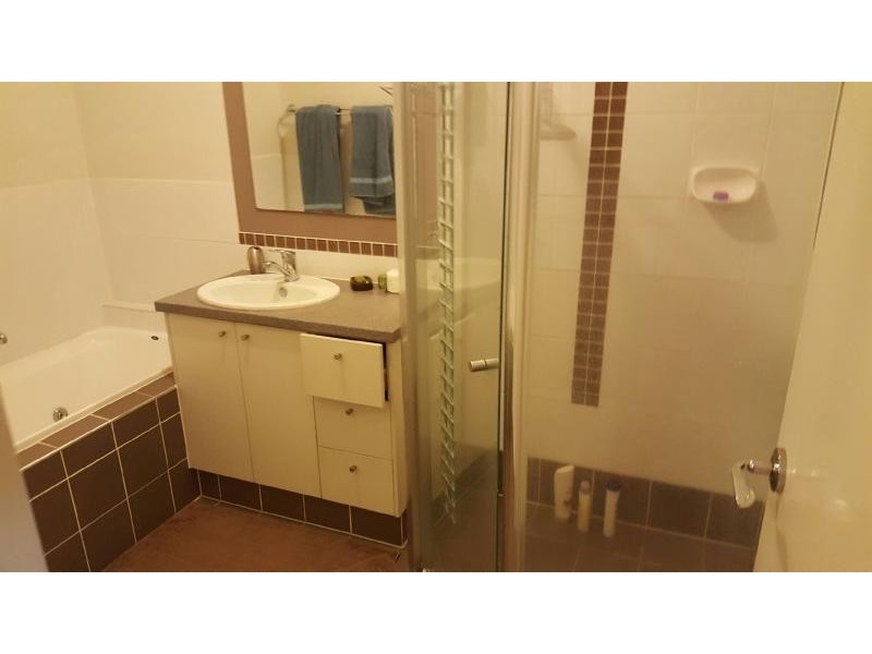 22 Palma Crescent, Varsity Lakes QLD 4227