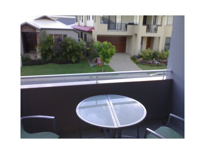 22 Palma Crescent, Varsity Lakes QLD 4227