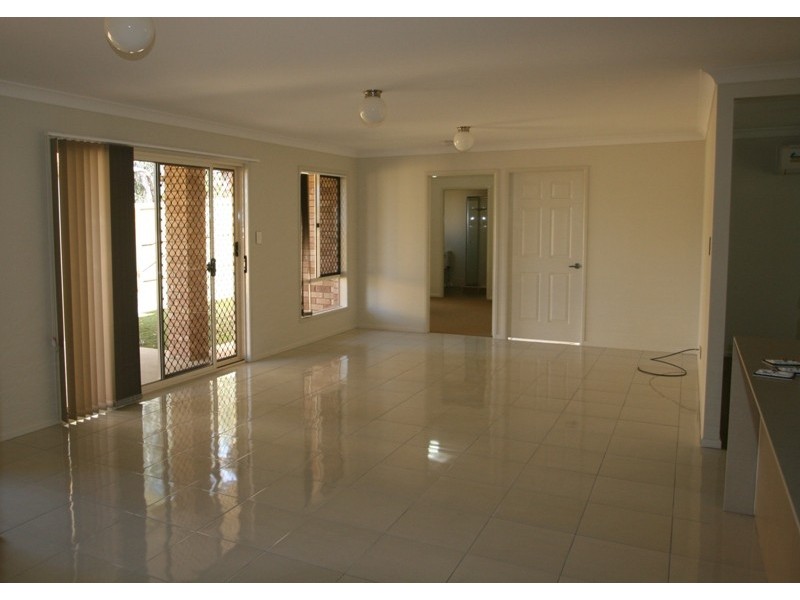 18 Blessing Place, Boronia Heights QLD 4124